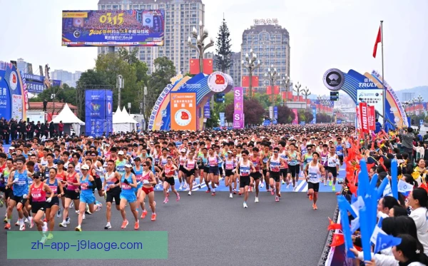 首尔马拉松分组避让，起跑秩序与安全距离受关注