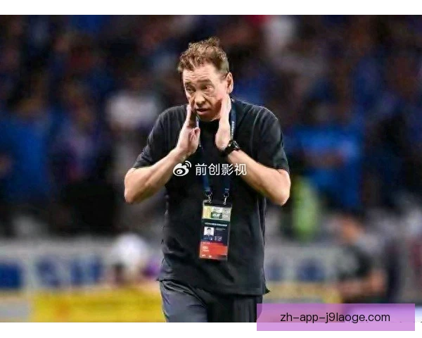 2026年朱辰杰谈申花更衣室氛围 年轻后卫的成长环境